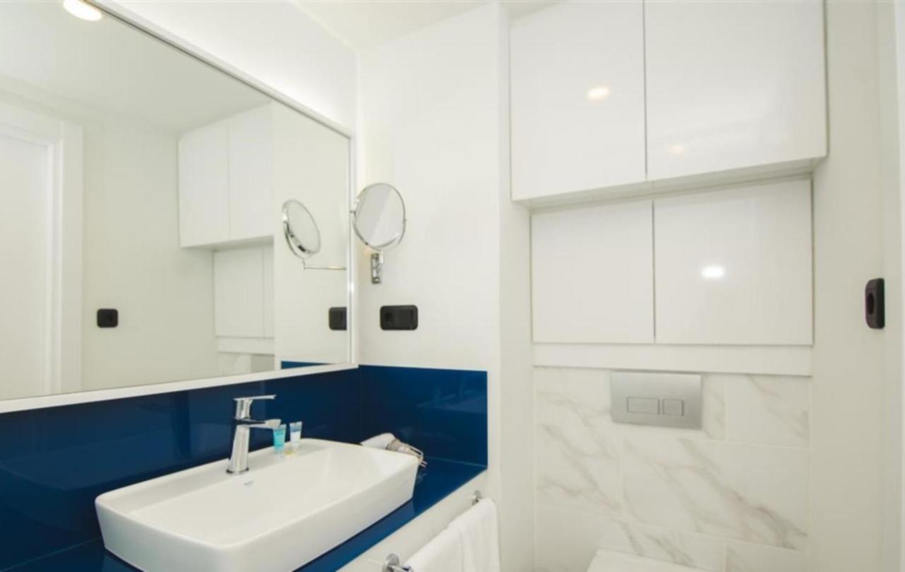 Delux Sea View Aparthotel In Orbi City Μπατούμι Εξωτερικό φωτογραφία